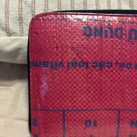 Malia Designs Made in Cambodia Recycled Wrislet Wallet in Pink - Picture 5 of 8